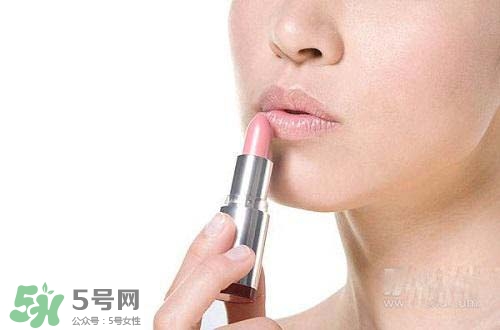 口紅過敏是怎樣的？口紅過敏怎么辦？