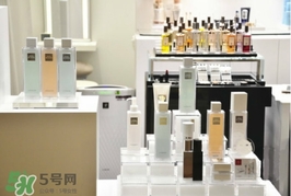 the ginza化妝水粉色和藍(lán)色哪個(gè)好？the ginza化妝水粉色藍(lán)色區(qū)別