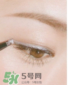 眼線珠光好還是啞光好？眼線珠光啞光區(qū)別
