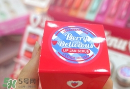 愛麗小屋唇部磨砂膏怎么樣？愛麗小屋唇部磨砂膏和悅詩風吟哪個好？