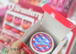 愛麗小屋唇部磨砂膏怎么樣？愛麗小屋唇部磨砂膏和悅詩風吟哪個好？