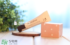 悅詩(shī)風(fēng)吟唇部磨砂膏怎么樣？悅詩(shī)風(fēng)吟去角質(zhì)磨砂膏怎么用？