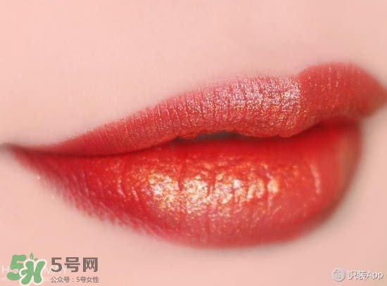 啞光口紅和珠光口紅哪個好？啞光口紅和珠光區(qū)別