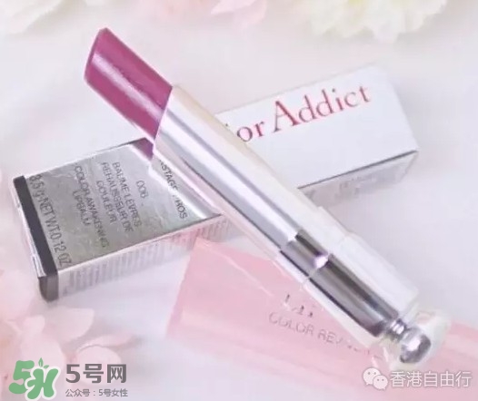 迪奧唇部磨砂膏怎么用？dior迪奧去角質(zhì)唇膏使用方法