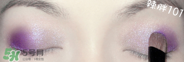 啞光眼影怎么畫？啞光眼影畫法步驟圖解