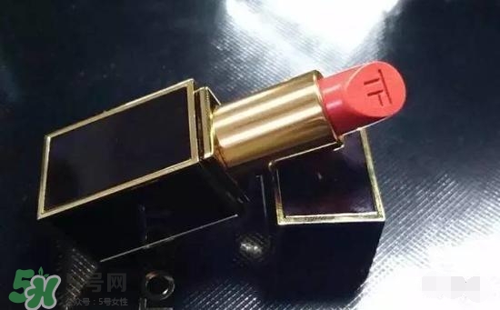 啞光和水潤(rùn)哪個(gè)好？啞光口紅和水潤(rùn)口紅區(qū)別