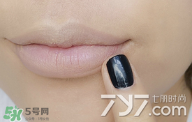 啞光口紅怎么涂好看？啞光口紅畫法步驟圖解