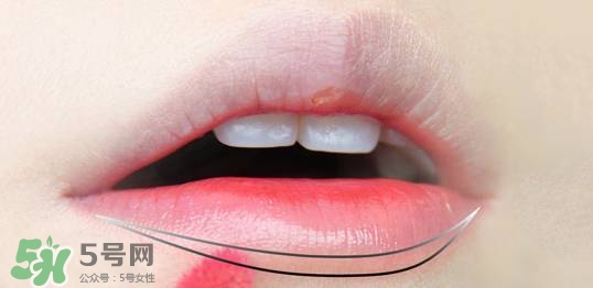 唇釉成膜是什么意思？唇釉怎么成膜？