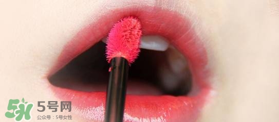 唇釉成膜是什么意思？唇釉怎么成膜？