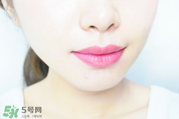 霧面口紅怎么涂？霧面口紅畫(huà)法步驟