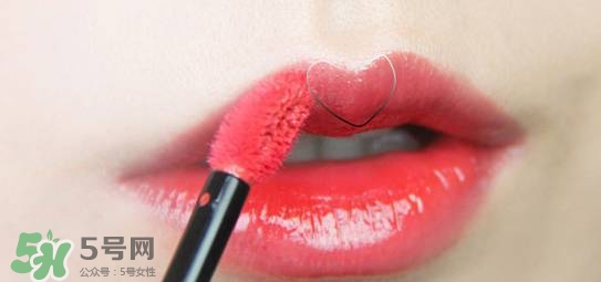 唇釉成膜是什么意思？唇釉怎么成膜？