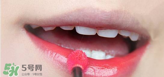 唇釉成膜是什么意思？唇釉怎么成膜？