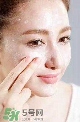 卸妝油悶痘怎么辦？卸妝油悶痘怎么補(bǔ)救？