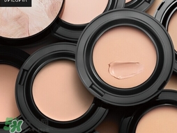 粉餅悶痘嗎？不悶痘的粉餅推薦