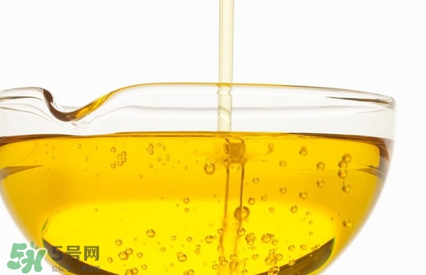 卸妝油悶痘怎么辦？卸妝油悶痘怎么補(bǔ)救？