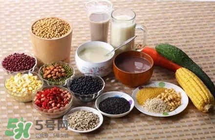 富含膳食纖維的食物有哪些？富含膳食纖維的蔬菜和水果