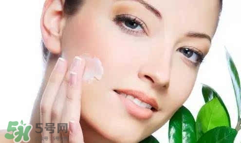 bb霜會(huì)悶痘嗎？bb霜悶痘怎么辦？