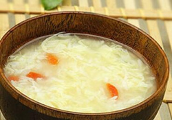 酒釀蛋真能豐胸嗎？酒釀蛋怎么吃豐胸？