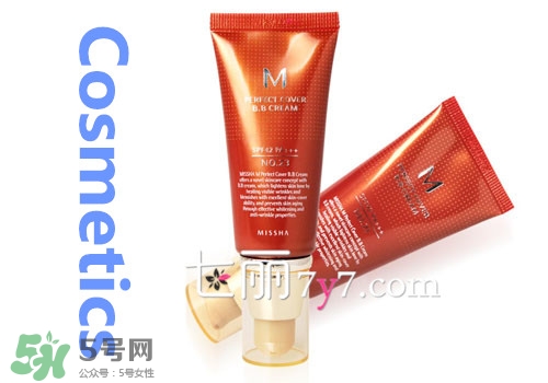 臉上長痘痘可以用bb霜嗎？用bb霜會長痘痘嗎？