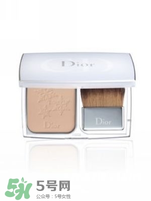 粉餅悶痘嗎？不悶痘的粉餅推薦