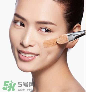 bb霜會(huì)悶痘嗎？bb霜悶痘怎么辦？