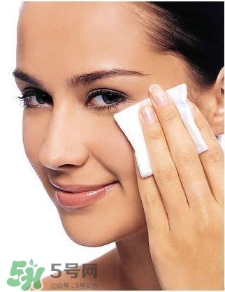 粉底液悶痘怎么辦？粉底液悶痘怎么補(bǔ)救？