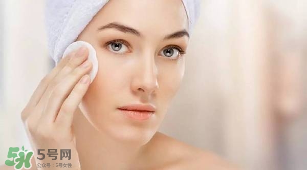 卸妝油會(huì)悶痘嗎？卸妝油會(huì)不會(huì)悶痘？