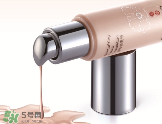 粉底液會(huì)脫妝嗎？粉底液脫妝怎么辦？