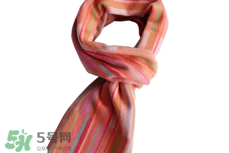 三月份能戴圍巾嗎？三月份戴圍巾熱嗎？