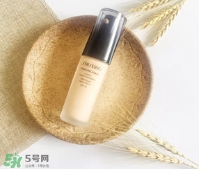 粉底液卡粉怎么辦？粉底液卡粉怎么補(bǔ)救？