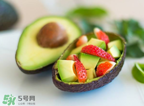 牛油果發(fā)苦是怎么回事？牛油果發(fā)苦可以吃嗎？