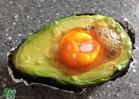 牛油果發(fā)苦是怎么回事？牛油果發(fā)苦可以吃嗎？