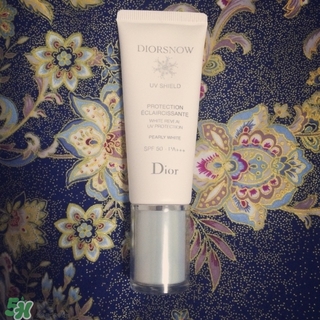 迪奧防曬霜怎么樣?迪奧防曬霜好用嗎? 迪奧防曬霜怎么樣?迪奧防曬霜好用嗎?