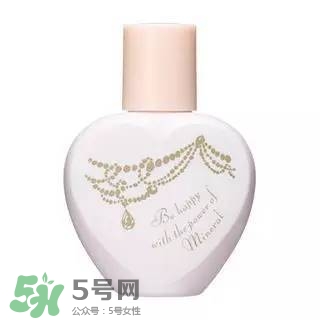 粉底液卡粉怎么辦？粉底液卡粉怎么補(bǔ)救？