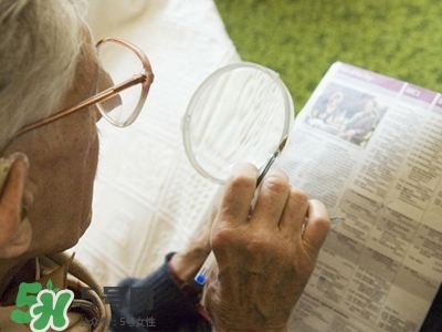 預(yù)防老花眼的方法 怎么樣可以預(yù)防老花眼 預(yù)防老花眼的方法 怎么樣可以預(yù)防老花眼