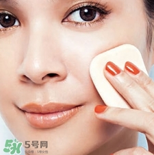 吃妝太厲害怎么辦？臉上吃妝怎么補(bǔ)救？