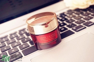 雅詩(shī)蘭黛面霜 雅詩(shī)蘭黛面霜哪款好 雅詩(shī)蘭黛面霜 雅詩(shī)蘭黛面霜哪款好