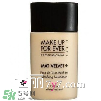 粉底液會(huì)脫妝嗎？粉底液脫妝怎么辦？