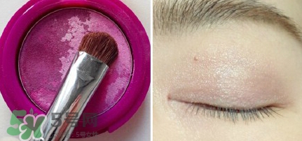 紫色腮紅適合什么口紅？紫色腮紅口紅搭配