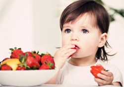 寶寶能吃草莓嗎？寶寶吃草莓好嗎？