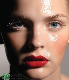 吃妝太厲害怎么辦？臉上吃妝怎么補(bǔ)救？