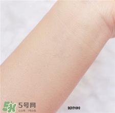 MAC魅可海洋亮白氣墊色號 Mac Lightful氣墊試色 MAC魅可海洋亮白氣墊色號 Mac Lightful氣墊試色