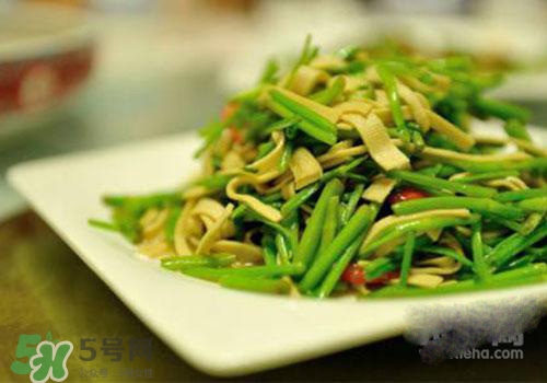 孕婦可以吃野芹菜嗎？孕婦吃野芹菜有什么好處？