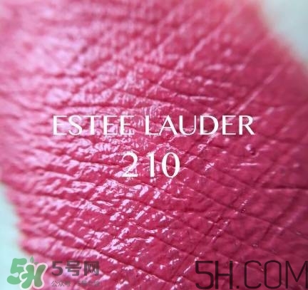 蘭蔻和雅詩蘭黛口紅哪個好？雅詩蘭黛和蘭蔻口紅對比