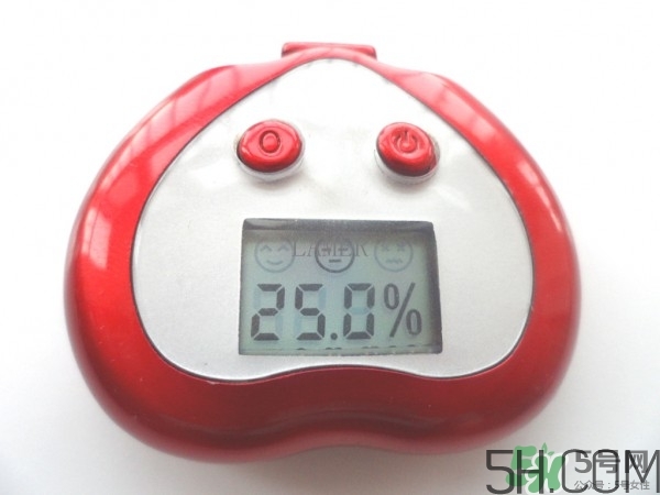 蘭蔻和雅詩蘭黛眼霜哪個好用？蘭蔻和雅詩蘭黛眼霜對比