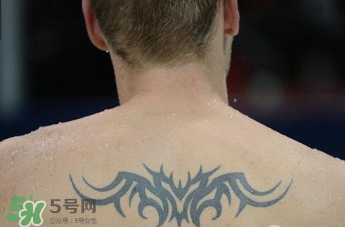 紋身后可以運動嗎？紋身后多久可以運動？