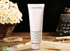 蘭蔻洗面奶粉色和藍色哪個好？蘭蔻洗面奶粉色藍色區(qū)別