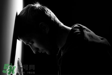 春天怎么預(yù)防抑郁癥的發(fā)生？春天如何預(yù)防抑郁癥的發(fā)作？