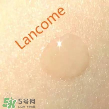 蘭蔻大眼精華和雅詩蘭黛小棕瓶哪個(gè)好？蘭蔻大眼精華和小棕瓶對(duì)比