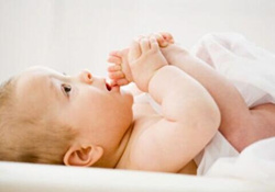 順產(chǎn)都要側(cè)切嗎？順產(chǎn)要側(cè)切會打麻藥嗎？